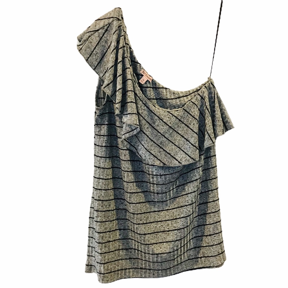 🌟Host Pick🌟Juicy Couture One Shoulder Ruffle Top
